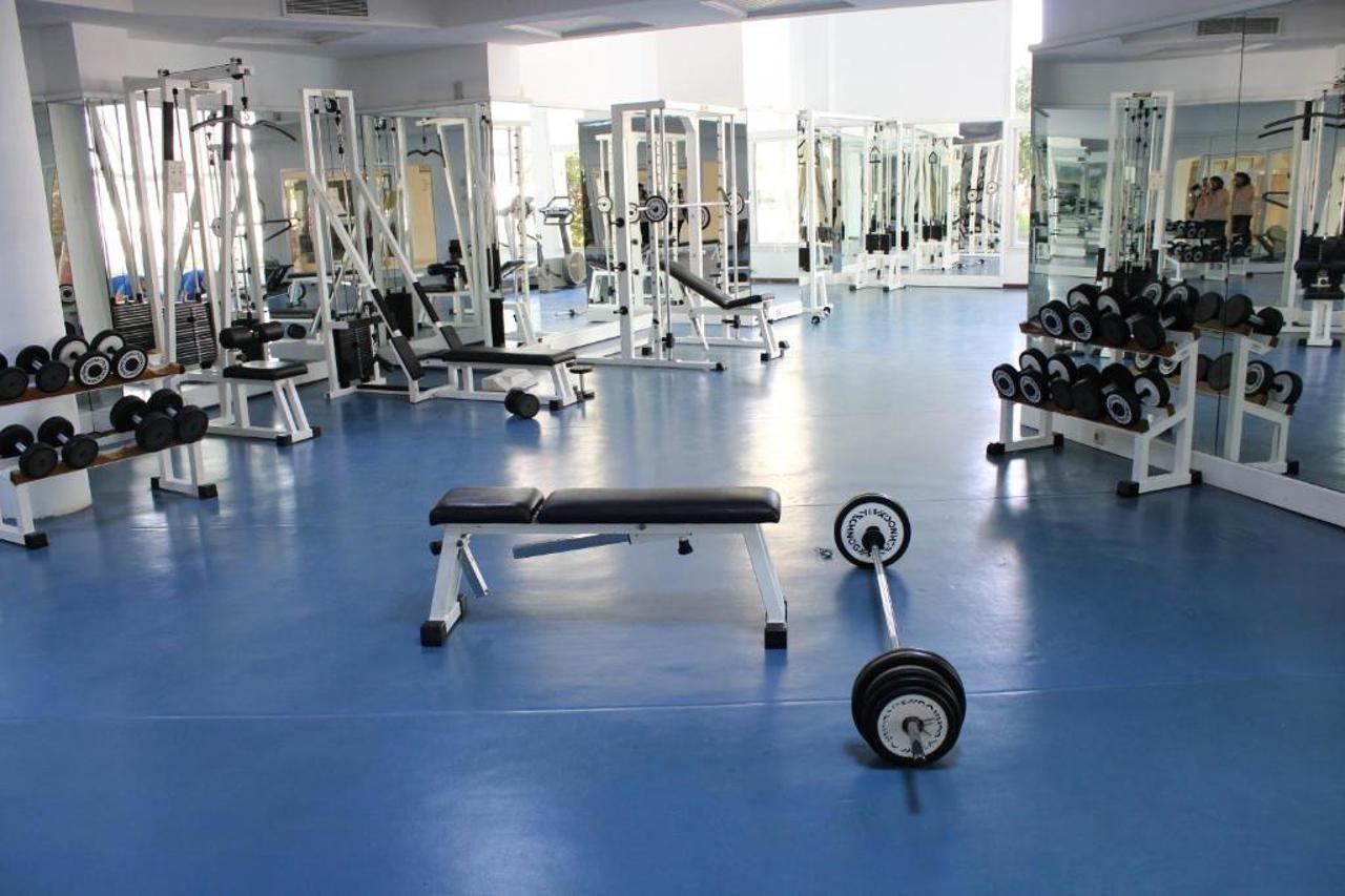 El Mouradi Gammarth Hotel Exterior photo A typical gym