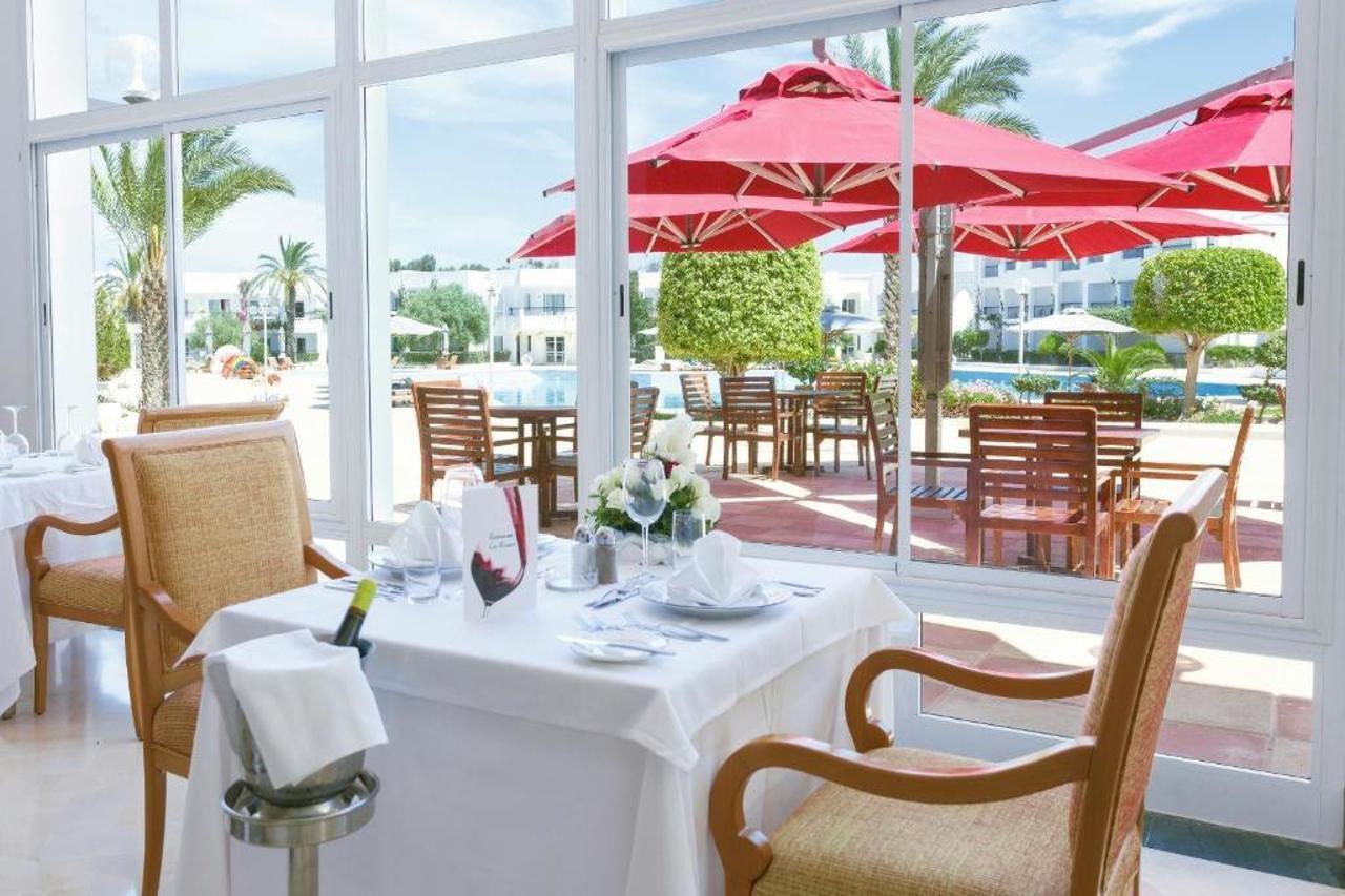 El Mouradi Gammarth Hotel Exterior photo The Beach Club